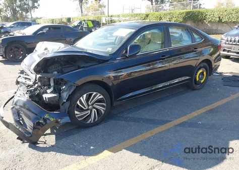 2020 Volkswagen Jetta 1.4T Sel from USA, damaged, VIN 3VWEB7BU9LM066943